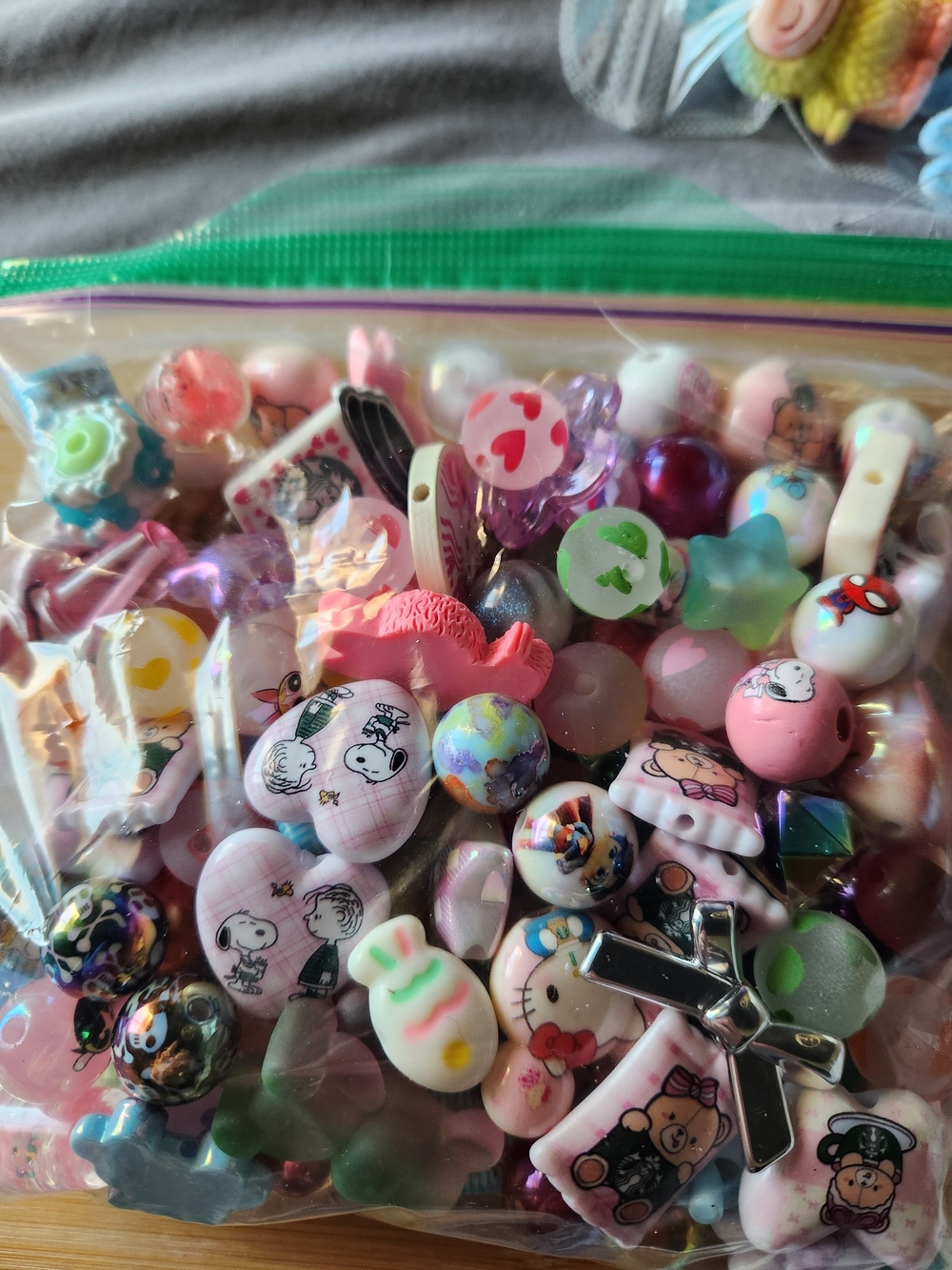 Mixed Cute Pink Bead Assortment - Pastel Resin & Acrylic Beads - Picture 2 of 2